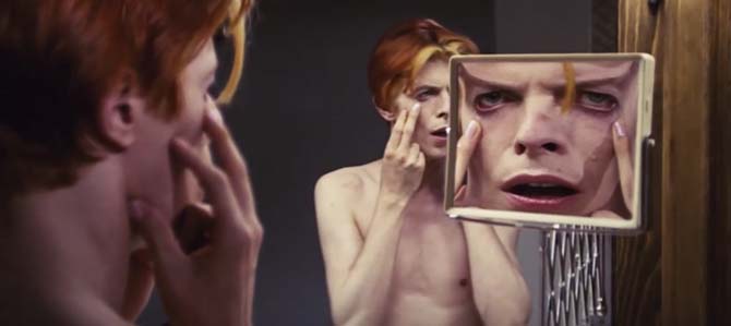 The Man Who Fell To Earth (David Bowie) en serie de TV