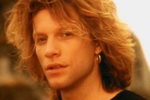 Jon Bon Jovi | Imagen: Video musical de This Ain't A Love Song /youtube.com/Bon Jovi