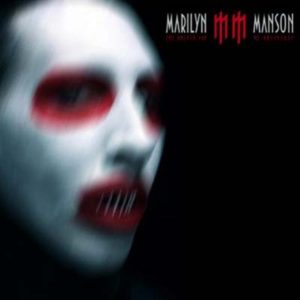 Portada de Strange Attraction de Marilyn Manson (2003)