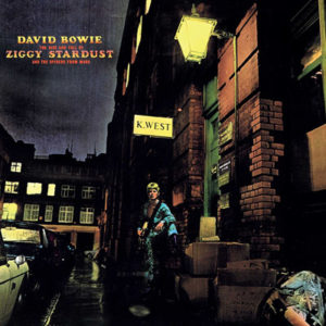 Portada de The Rise and Fall of Ziggy Stardust and the Spiders from Mars de David Bowie (1972)
