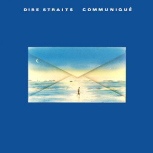 Imagen de carta con una playa en la portada del álbum estudio Communiqué de la banda británica Dire Straits del año 1979