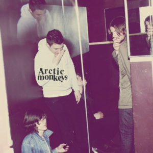 Portada de Humbug de Arctic Monkeys (2009)
