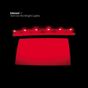 Portada del álbum de estudio Turn On the Bright Lights de la banda estadounidense Interpol del año 2002