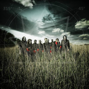 Integrantes de la banda estadounidense Slipknot en un campo en la portada de su álbum de estudio de All Hope Is Gone del año 2008