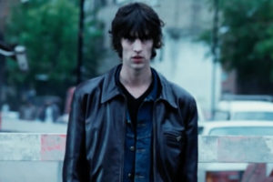 Richard Ashcroft | Imagen: Video musical de Bitter Sweet Symphony de The Verve/youtube.com/The Verve