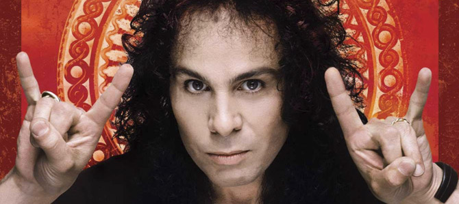 Rainbow in the Dark por Ronnie James Dio