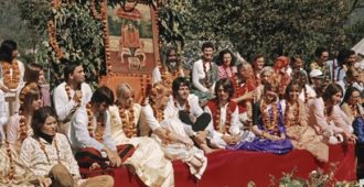 The Beatles and India-película-The Beatles