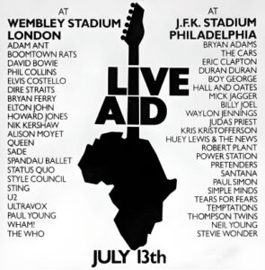 Imagen con los artistas del cartel del concierto masivo simultáneo Live Aid del año 1985