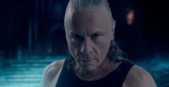 Imagen del video musical de Afterglow of Ragnarok canción del músico inglés Bruce Dickinson del año 2024