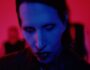 Imagen del video musical de la canción Raise The Red Flag del músico estadounidense Marilyn Manson del año 2024