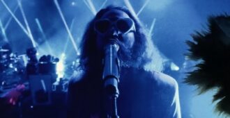 Imagen del video musical de la canción Squid Ink de la banda estadounidense My Morning Jacket de su álbum de estudio Is del año 2025