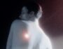 Imagen del video musical Ariel de la banda inglesa The Horrors su álbum de estudio Night Life del año 2025