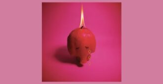Portada del álbum de estudio Pink Elephant de la banda canadiense Arcade Fire del año 2025