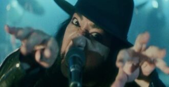 Imagen del video musical de la canción Killing Spree de la banda estadounidense Daron Malakian and Scars On Broadway de su álbum de estudio Addicted To The Violence del año 2025