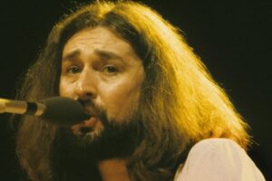 Imagen del músico, cantante y tecladista inglés Rick Davies de la banda Supertramp