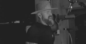 Imagen del video musical de la canción Animal de la banda estadounidense country Zack Brown Band de su álbum de estudio Love & Fear del año 2025