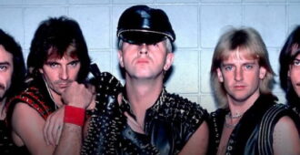 Imagen promocional de la película documental The Ballad of Judas Priest del año 2026 de la banda inglesa Judas Priest